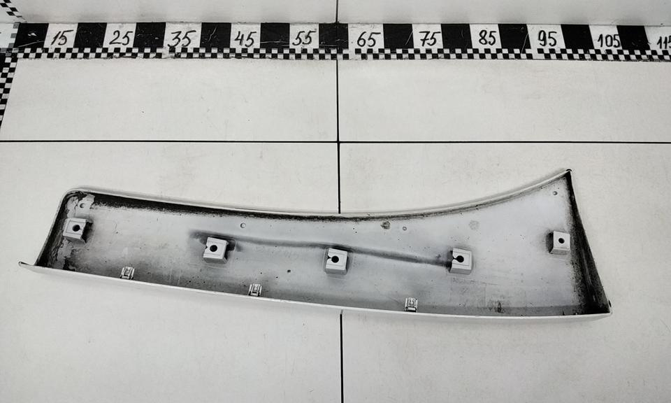 Накладка крыла правого Mercedes Benz Actros 4 Mega Space