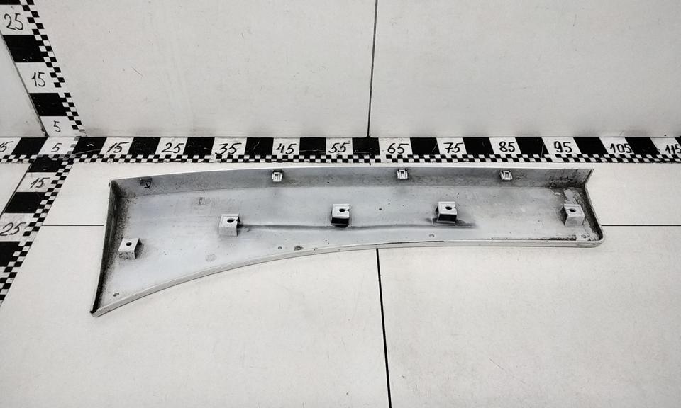 Накладка крыла правого Mercedes Benz Actros 4 Mega Space