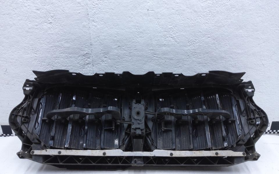 Жалюзи решетки радиатора BMW X6 G06