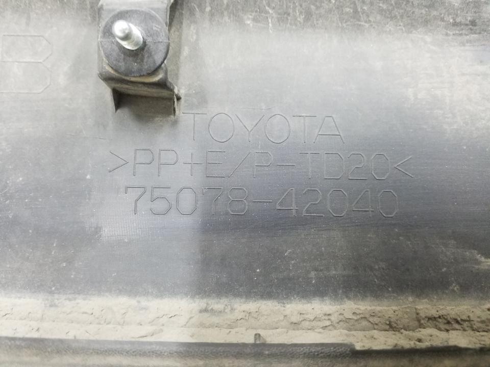 Накладка двери задней левой Toyota RAV4 XA50