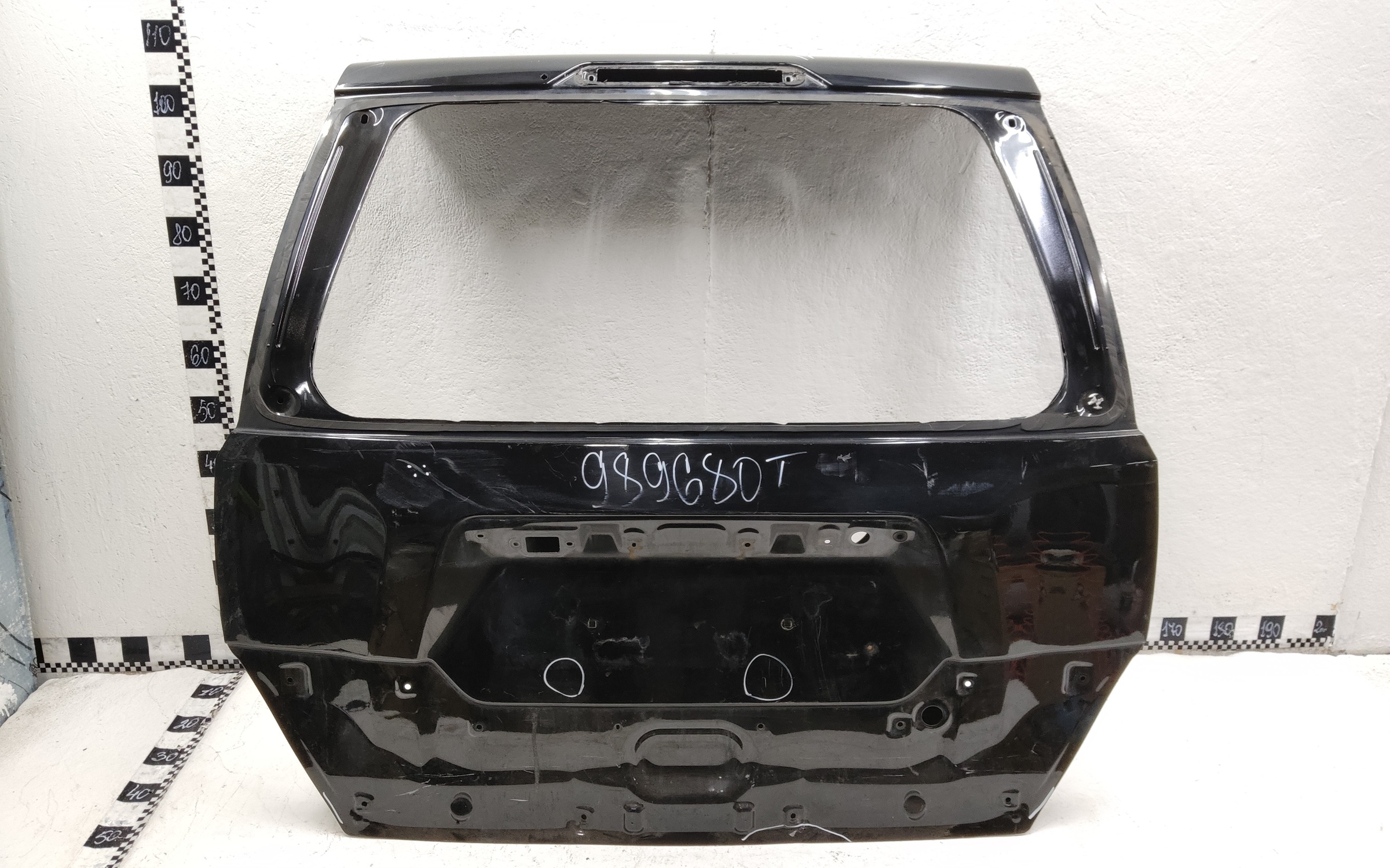 Крышка багажника Nissan X-Trail T31 под камеру