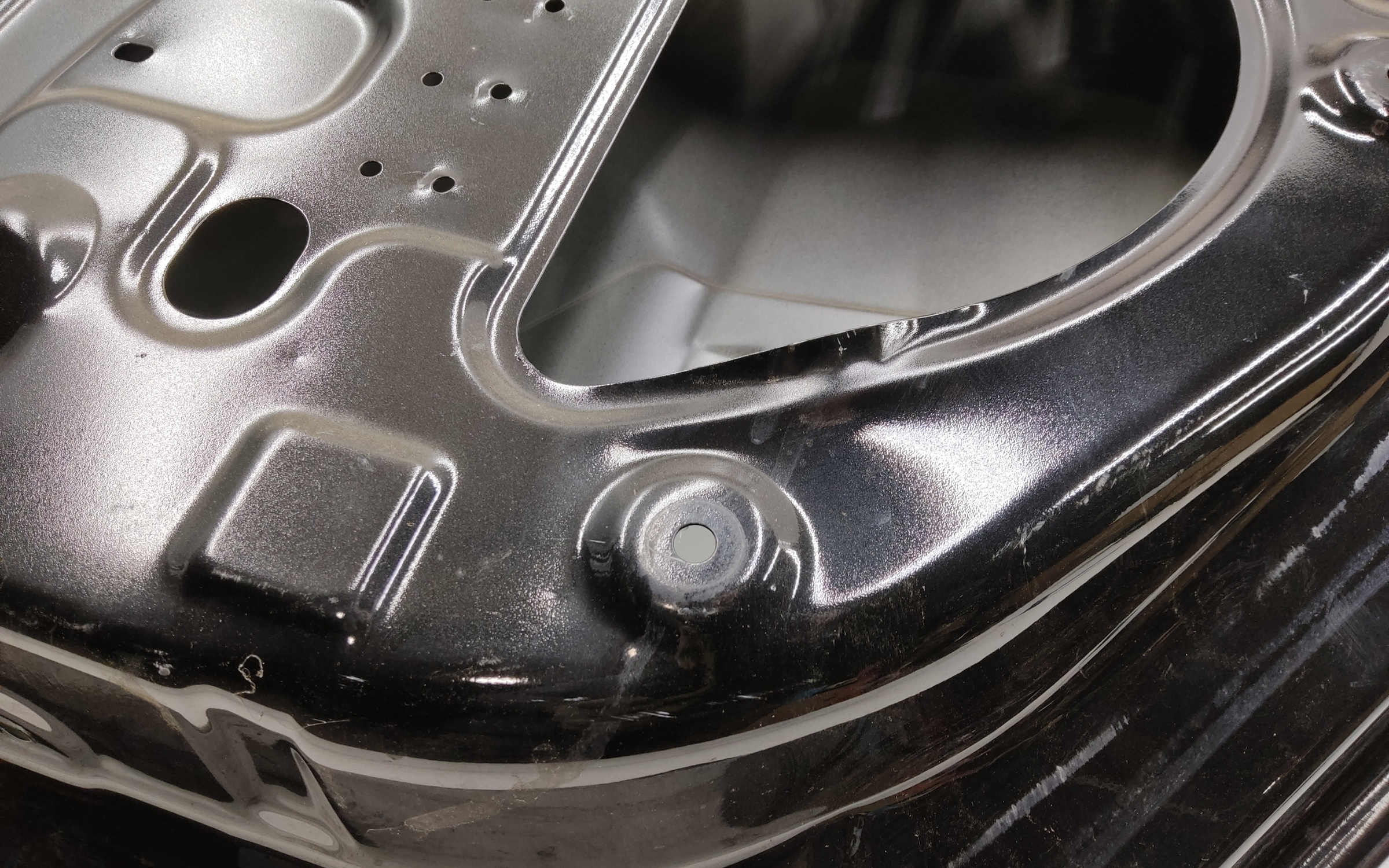 Крышка багажника Nissan X-Trail T31 под камеру