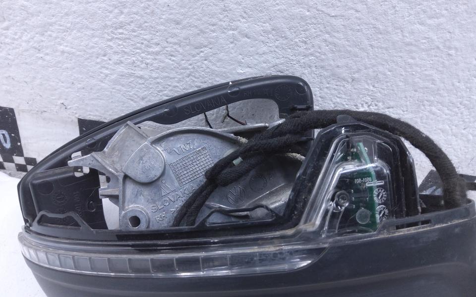 Зеркало правое Volkswagen Tiguan 2 13 контактов
