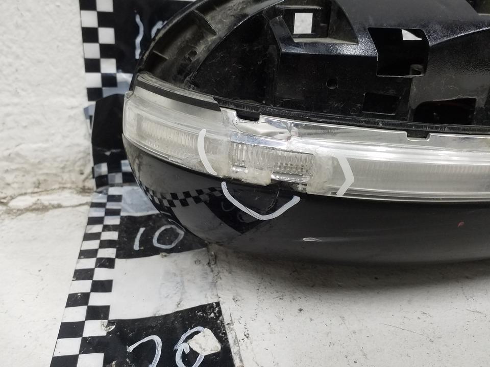 Зеркало правое Kia Sorento 3 8 контактов
