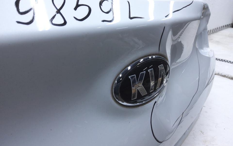 Крышка багажника Kia Ceed 3 Hatchback