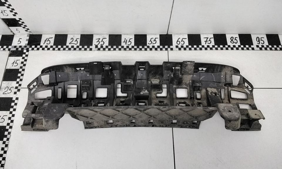 Кронштейн заднего бампера центральный Mercedes Benz E-Classe C238 AMG Coupe