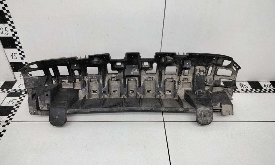 Кронштейн заднего бампера центральный Mercedes Benz E-Classe C238 AMG Coupe