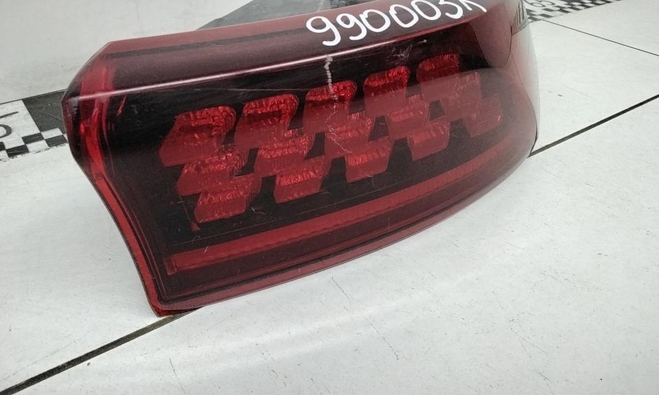 Фонарь задний правый наружный Kia Carnival 4 LED