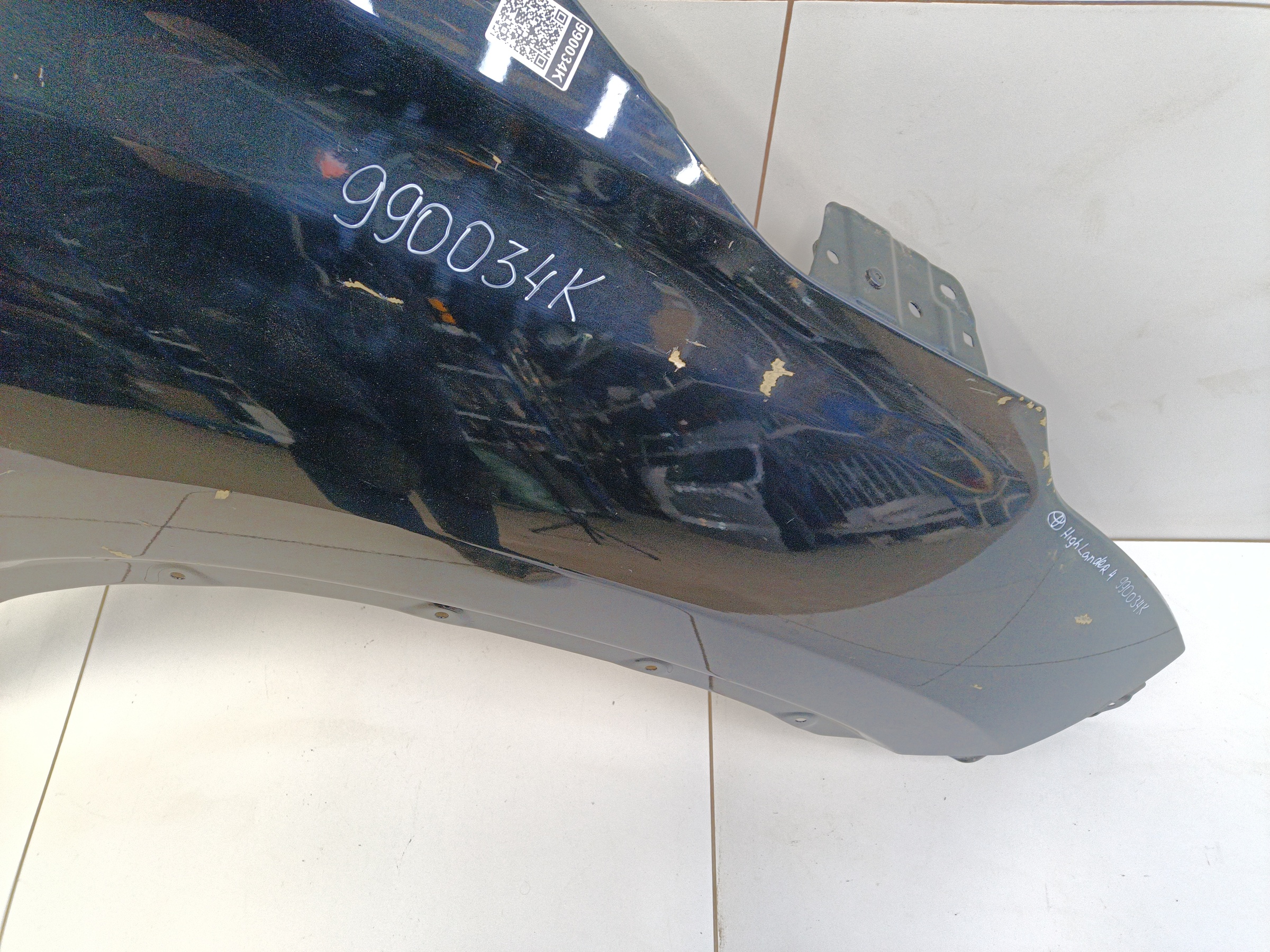 Крыло переднее правое Toyota Highlander 4