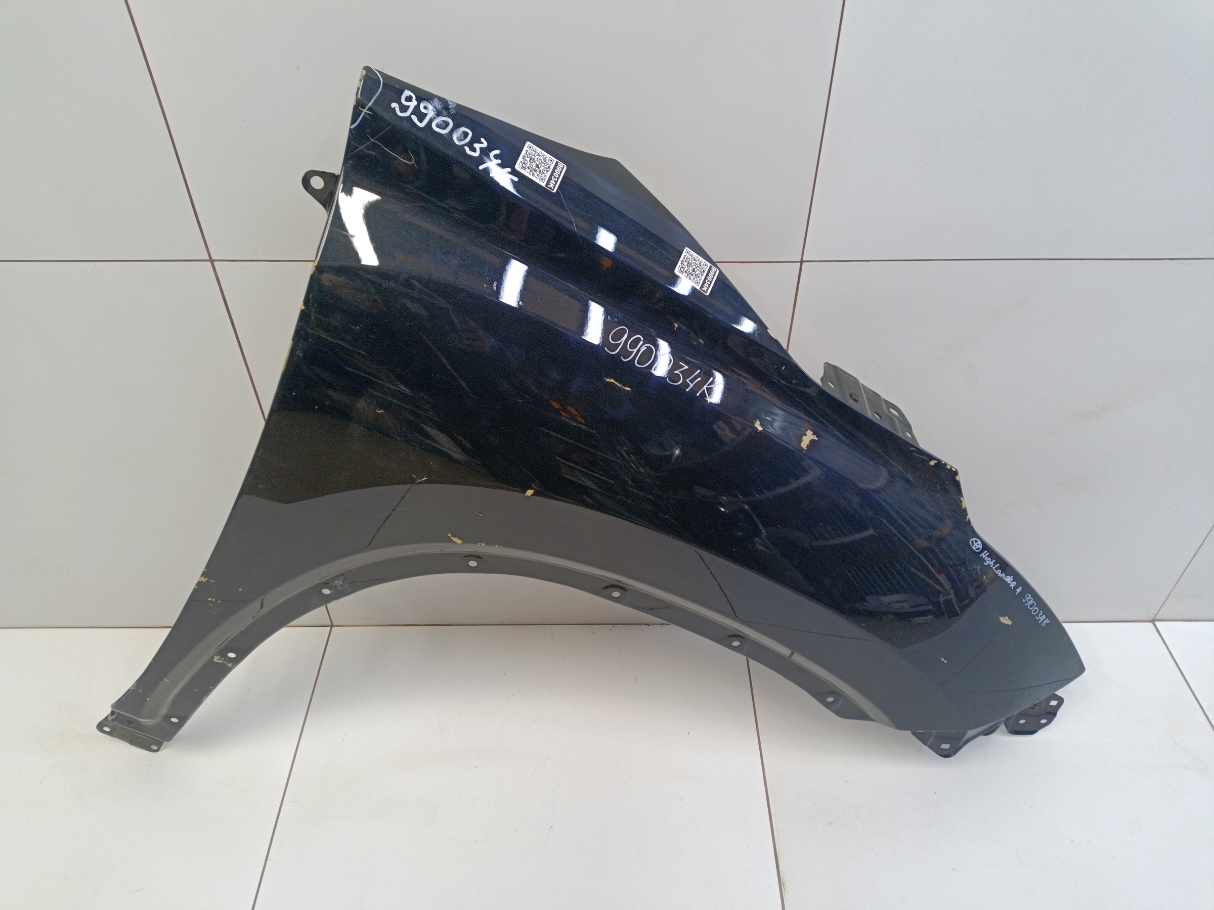 Крыло переднее правое Toyota Highlander 4