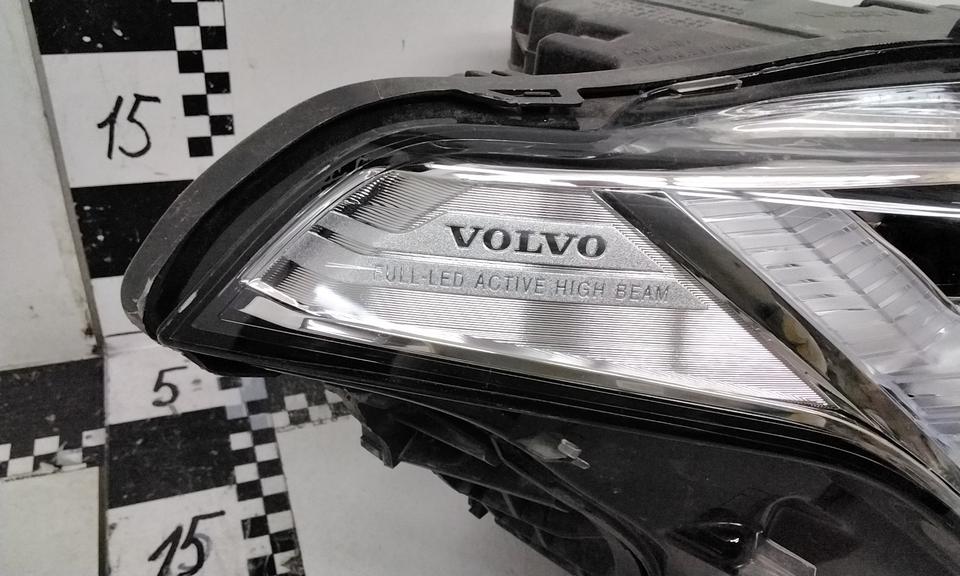 Фара передняя правая Volvo XC90 2 Full Led