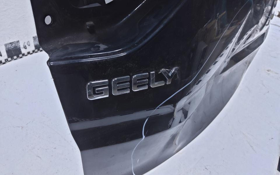 Крышка багажника Geely Coolray
