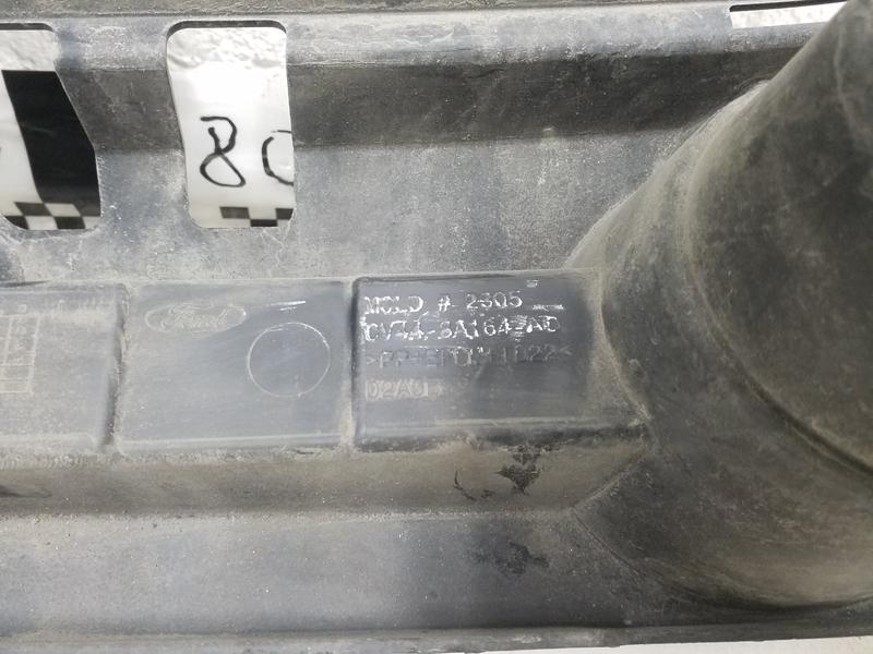 Кронштейн решетки радиатора Ford Kuga 2