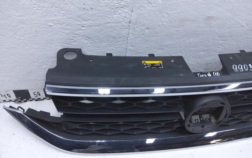 Решётка радиатора Volkswagen Taos