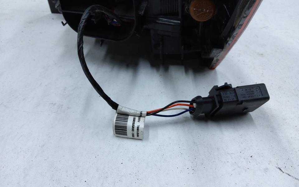 Фонарь задний левый наружный Volkswagen Taos LED