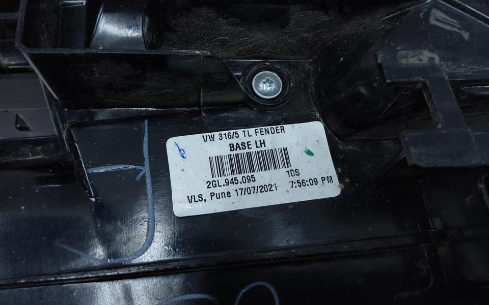 Фонарь задний левый наружный Volkswagen Taos LED