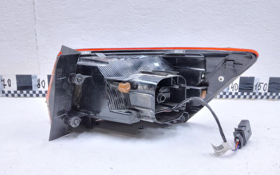 Фонарь задний левый наружный Volkswagen Taos LED