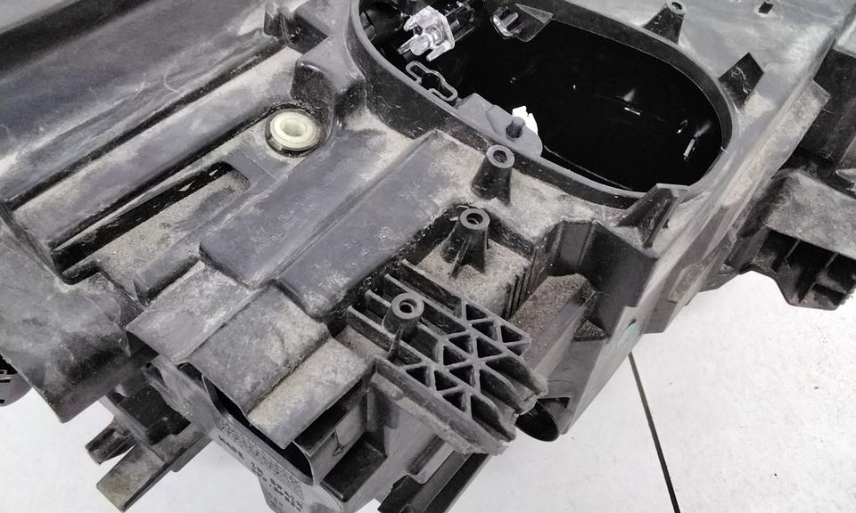 Фара передняя левая BMW X1 F48 Restail LED