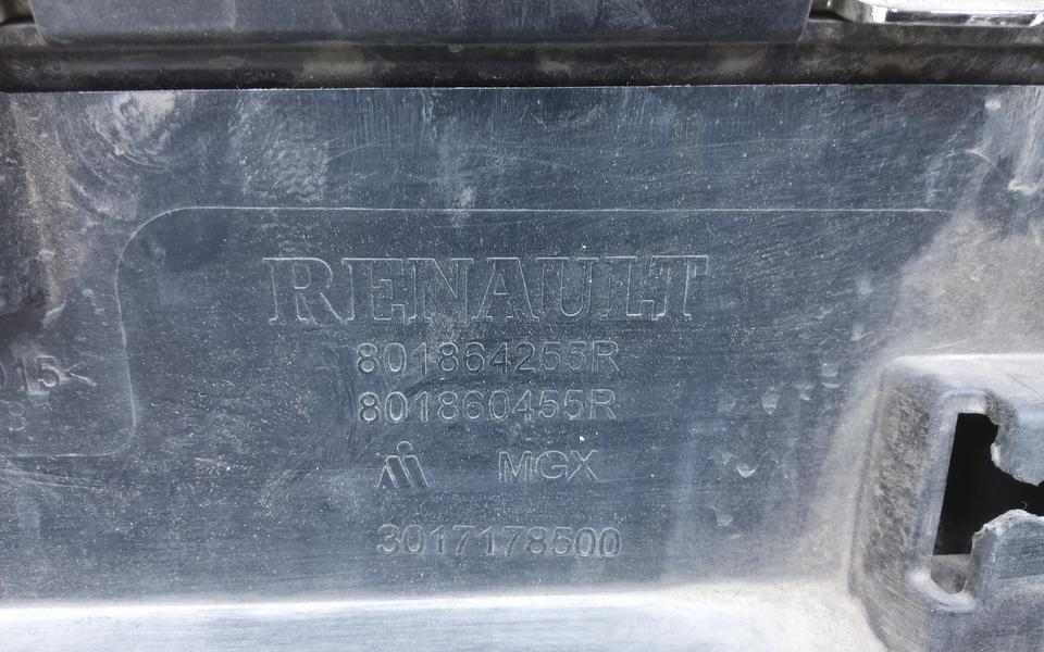 Накладка двери передней правой Renault Arkana