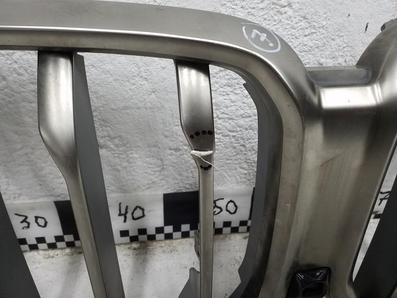 Решётка радиатора BMW X6 G06 бежевый хром
