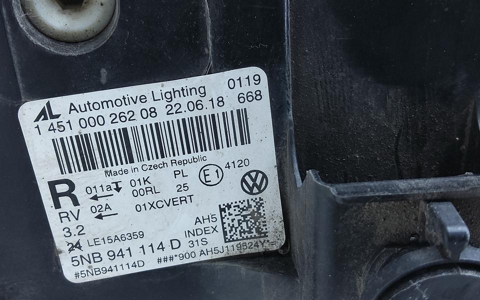 Фара передняя правая Volkswagen Tiguan 2 LED