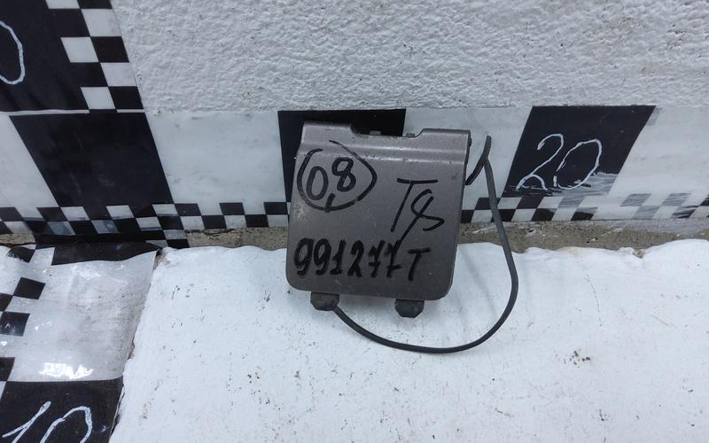 Заглушка буксировочного крюка переднего бампера Volvo XC90 1 Restail