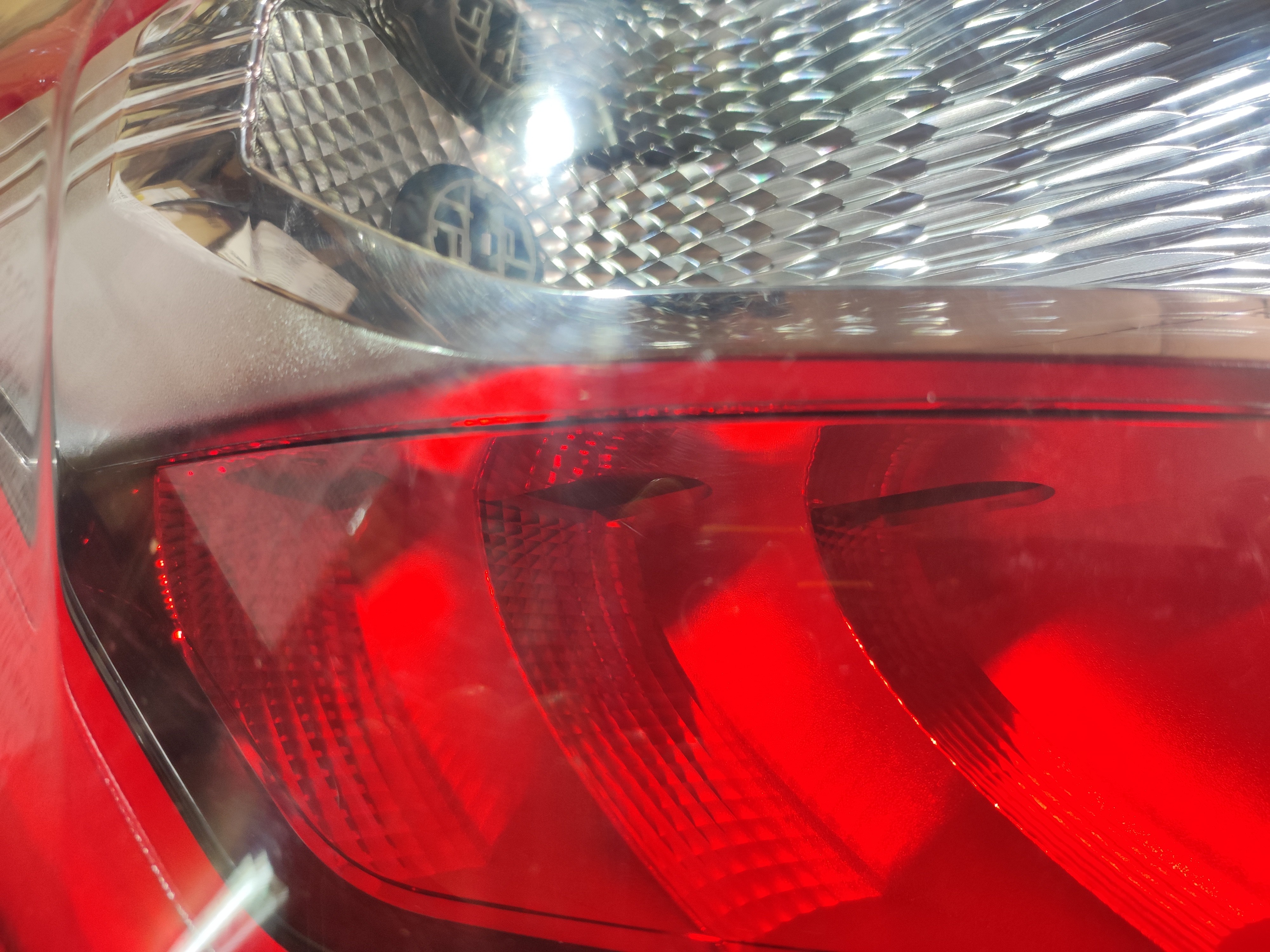 Фонарь задний левый наружный Ford Kuga 2 LED