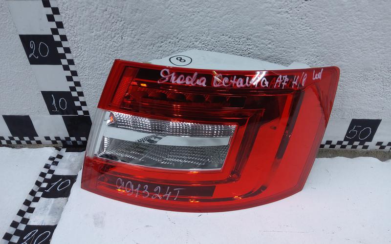 Фонарь задний правый наружный Skoda Octavia A7 Liftback LED
