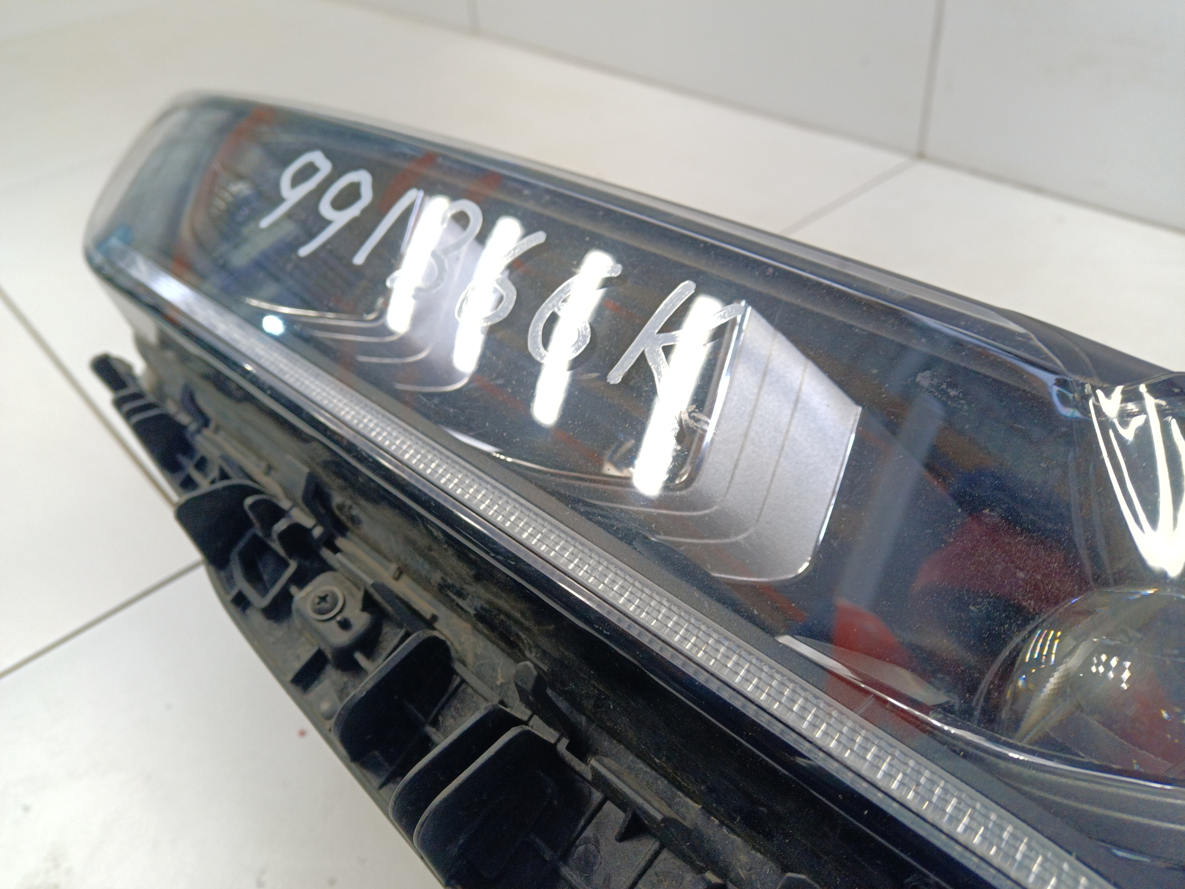 Фара передняя левая Kia K5 3 LED