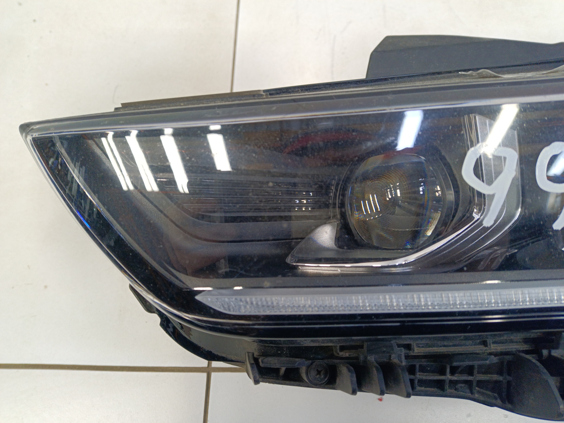 Фара передняя левая Kia K5 3 LED