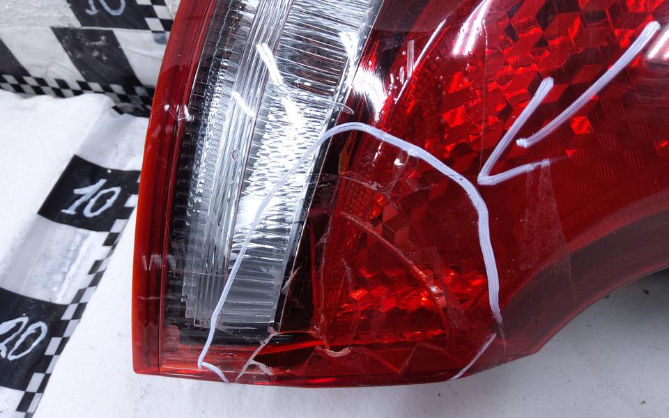 Фонарь задний левый наружный Kia Soul 3