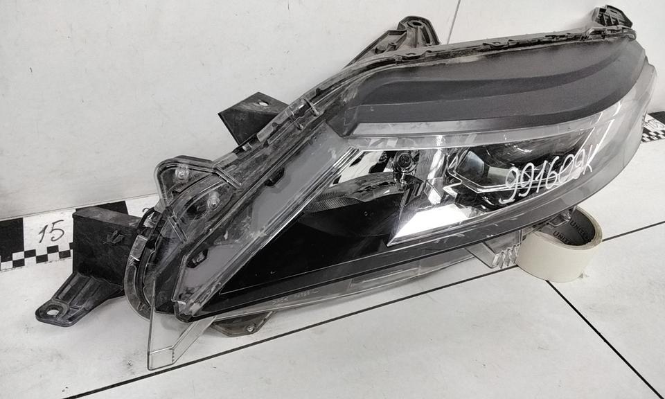 Фара передняя левая Mitsubishi L200 5 Restail галоген