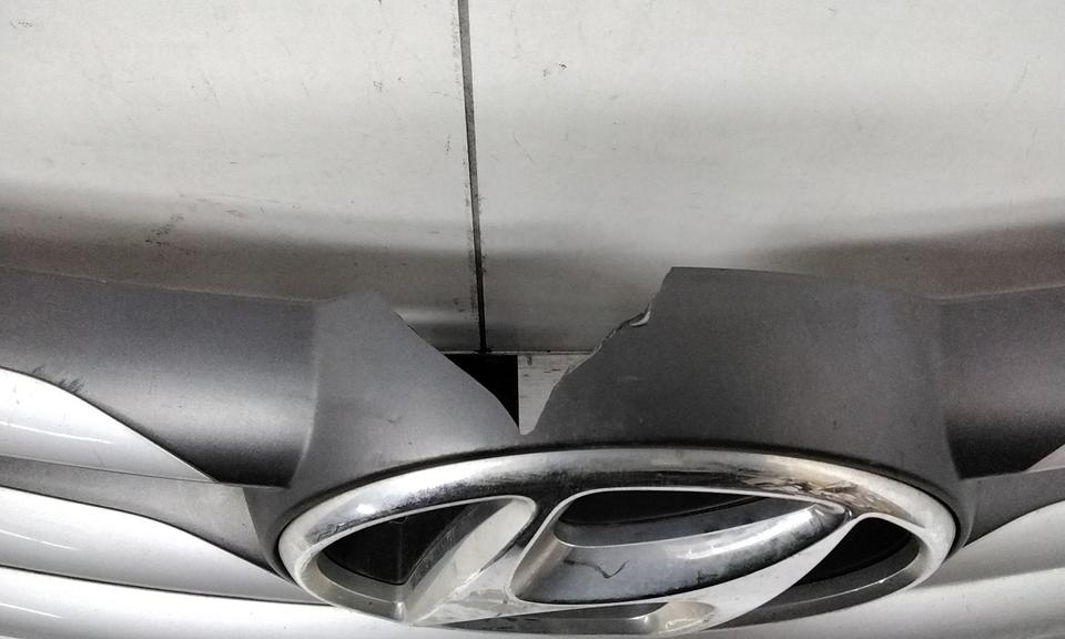 Решетка радиатора Hyundai Santa Fe 3 Restail