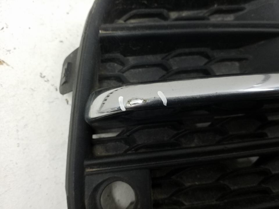 Заглушка ПТФ переднего бампера правая Volvo XC90 2