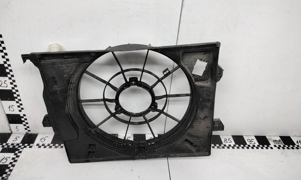 Диффузор вентилятора радиатора Hyundai Solaris 1