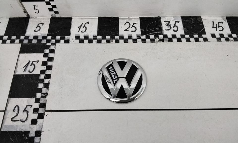 Эмблема крышки багажника Volkswagen Polo 5 Sedan