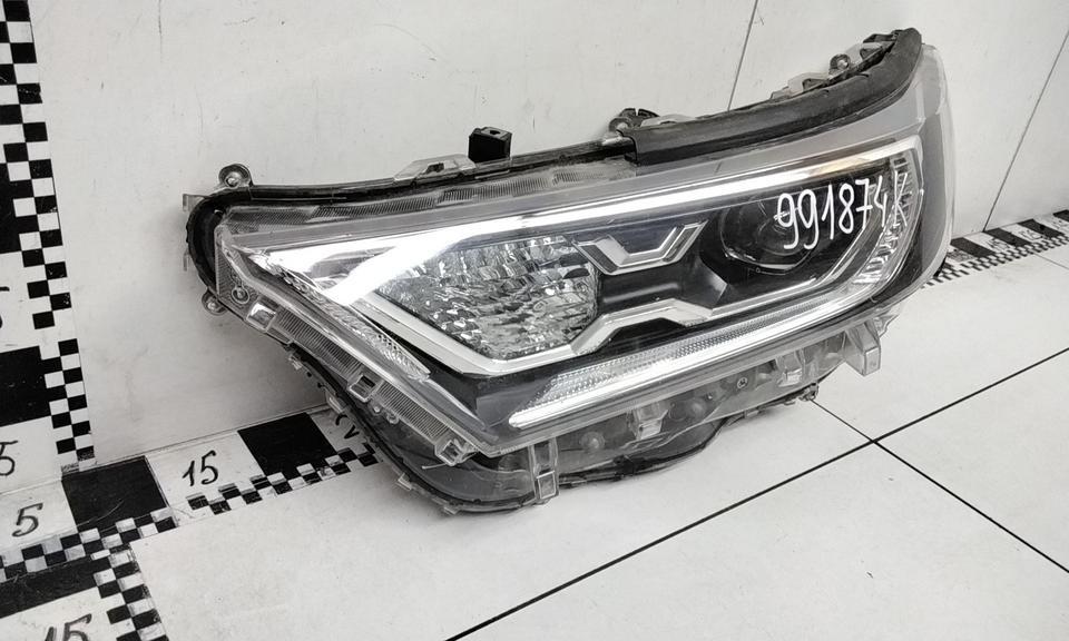 Фара передняя левая Toyota RAV4 XA50 Full LED
