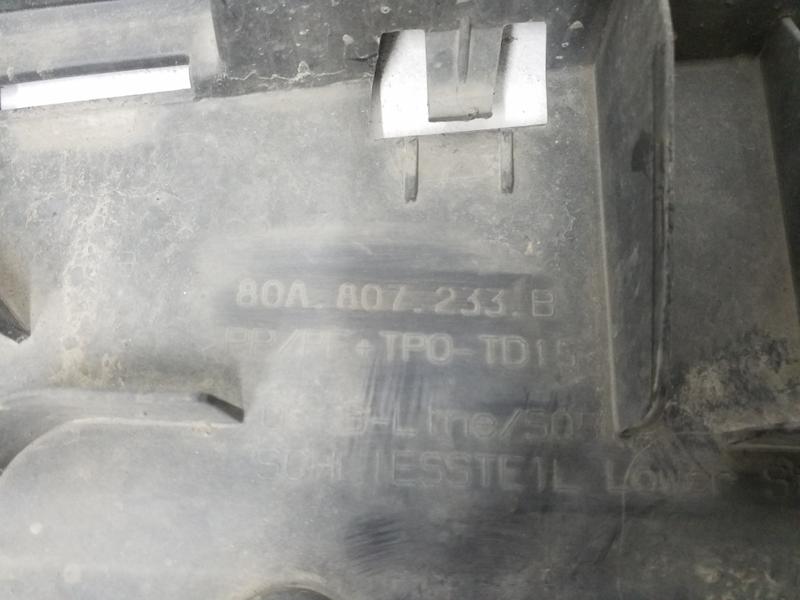 Пыльник переднего бампера Audi Q5 2