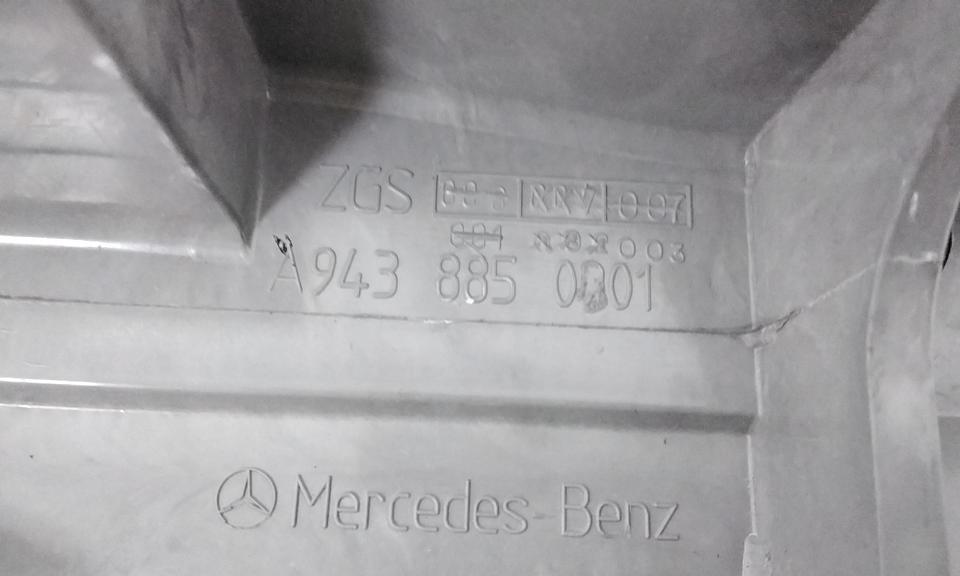 Бампер передний центральная часть Mercedes Benz Actros 2