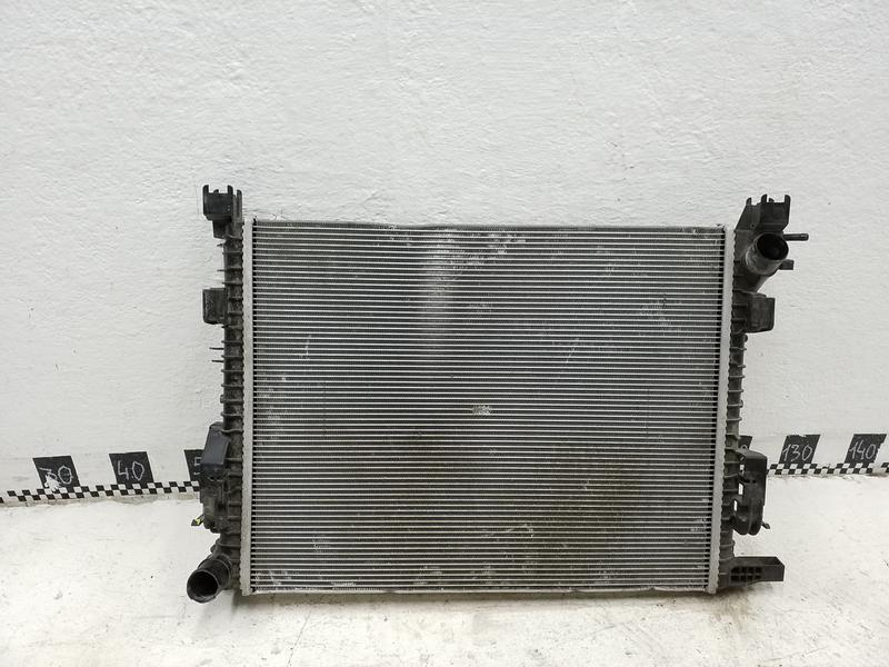 Радиатор охлаждения двигателя Renault Arkana