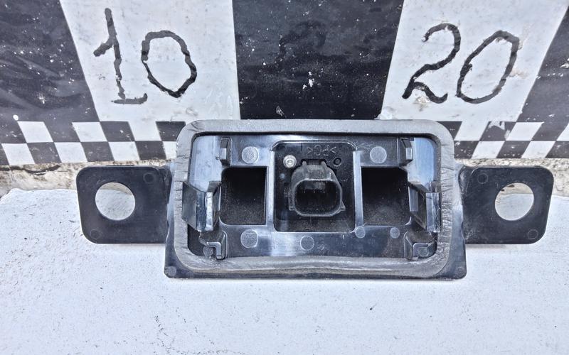 Камера заднего вида Toyota Camry V70