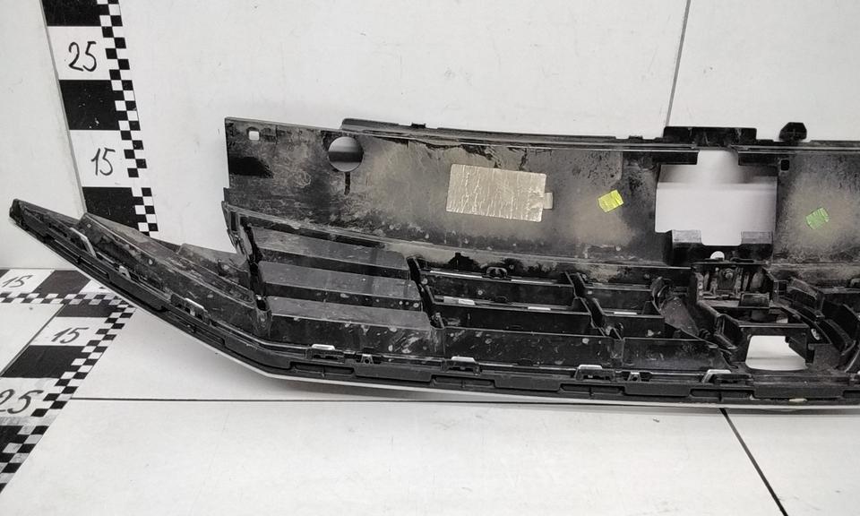 Решётка радиатора Volkswagen Passat B8 Restail