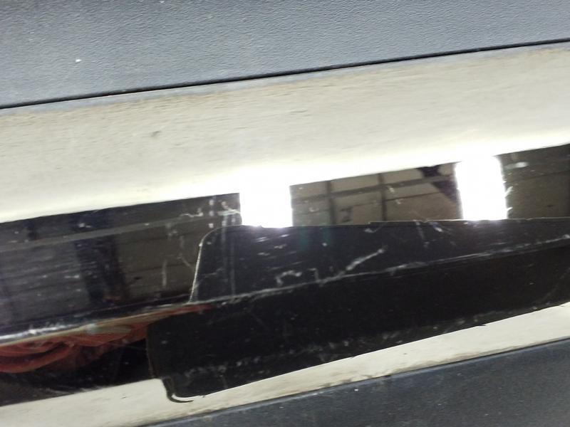 Накладка двери задней левой Hyundai Santa Fe 4 темный хром
