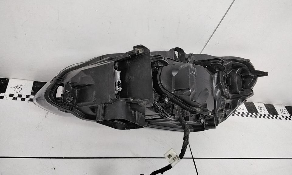 Фара передняя правая Volvo XC60 1 Restail ксенон адаптив