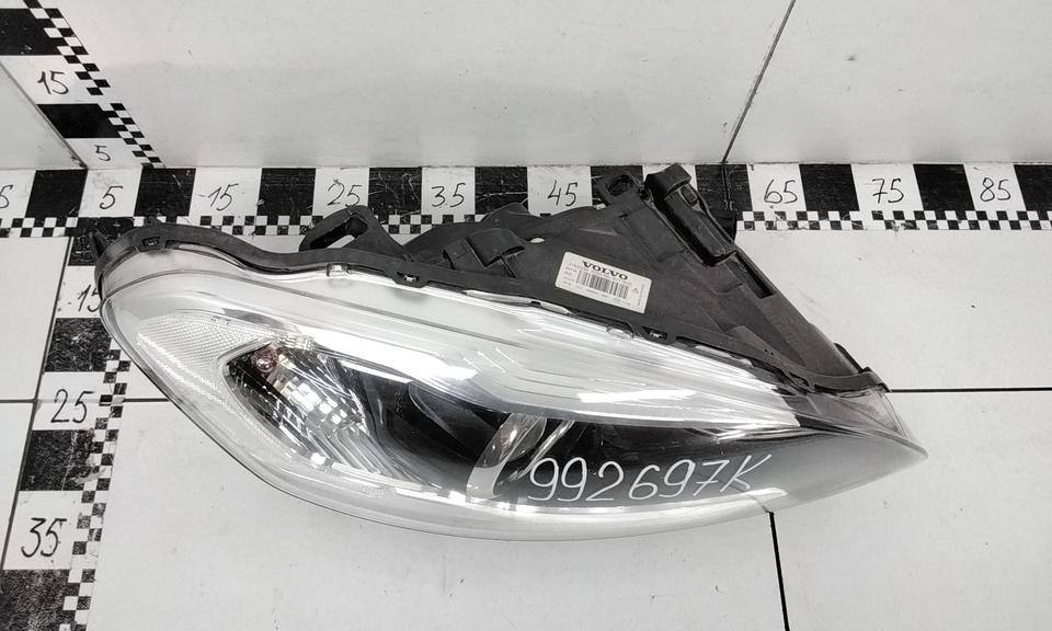 Фара передняя правая Volvo XC60 1 Restail ксенон адаптив
