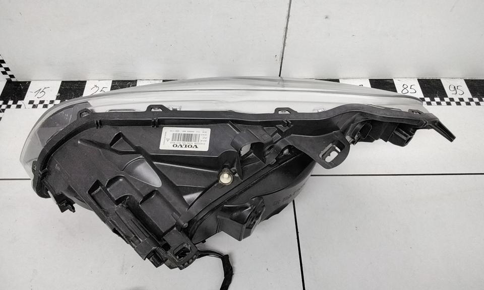 Фара передняя правая Volvo XC60 1 Restail ксенон адаптив