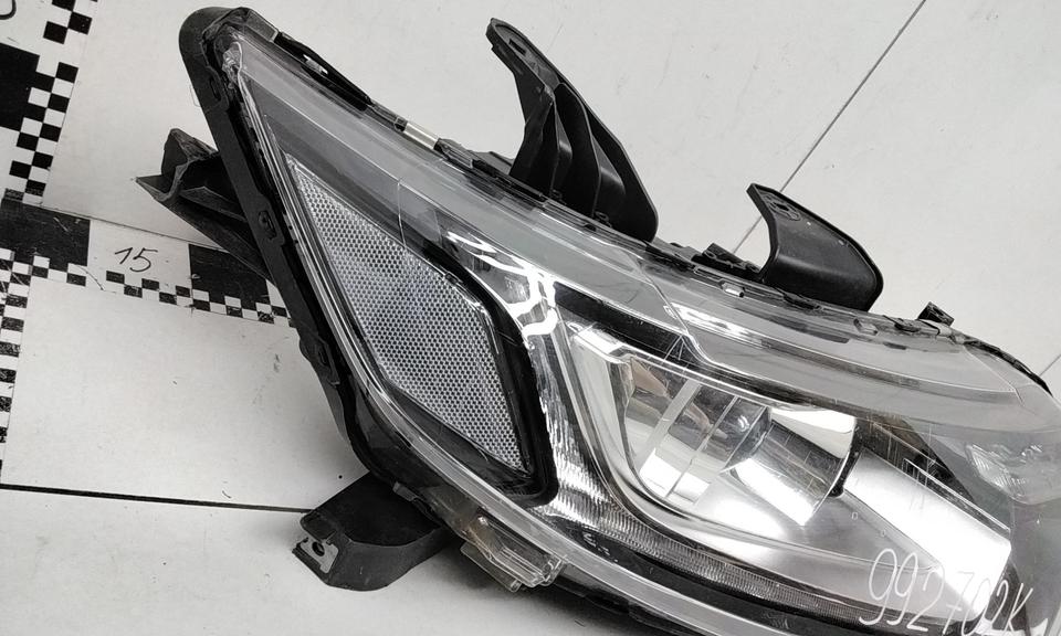 Фара передняя правая Mitsubishi Outlander 3 Restail 2 галоген