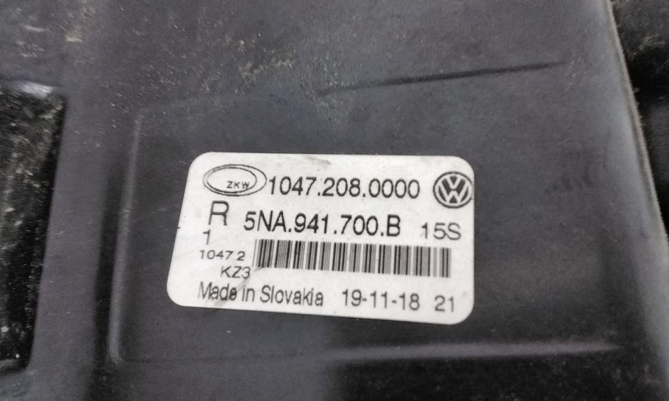 Фара ПТФ передняя правая Volkswagen Tiguan 2