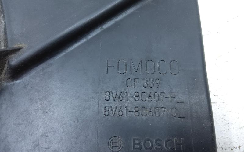 Диффузор вентилятора радиатора Ford Focus 3