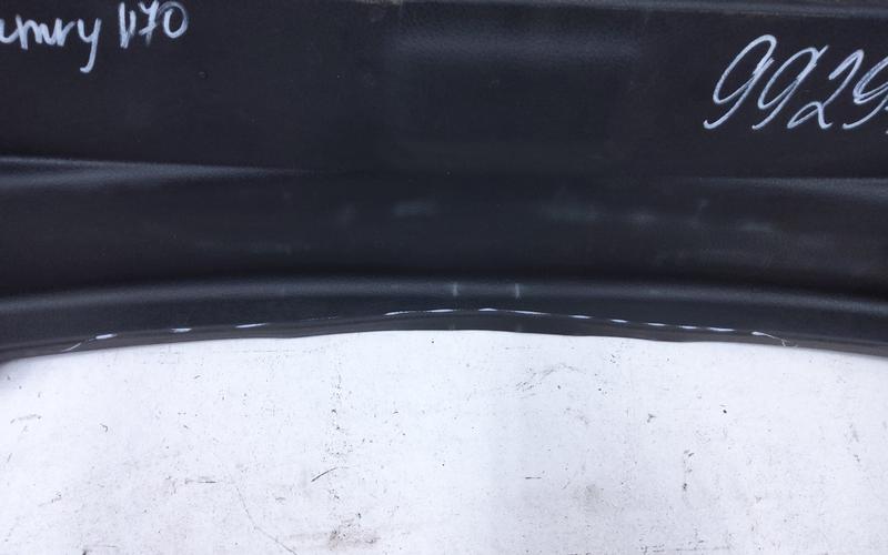 Обшивка задней панели Toyota Camry V70
